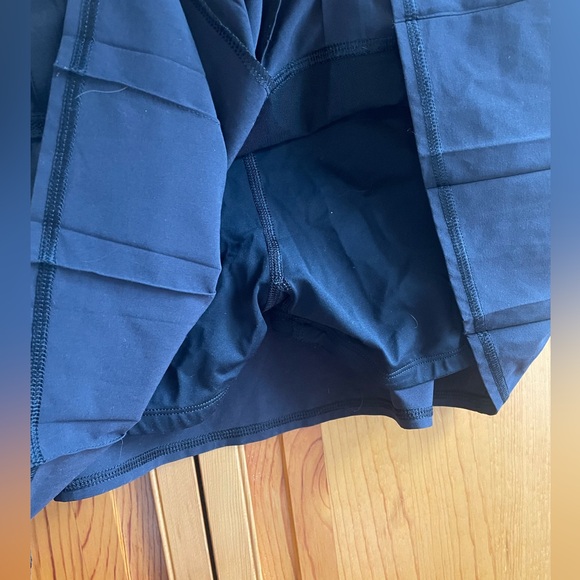 Lululemon Tiered Ruffle Skort - Picture 3 of 4